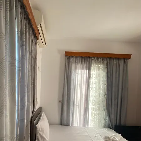 Hotel Guesthouese Estref *