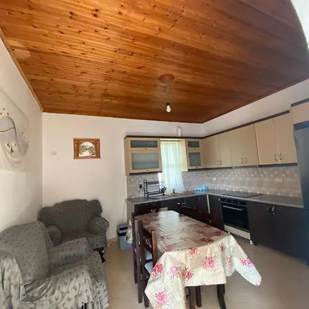 Hotel Guesthouese Estref Ksamil