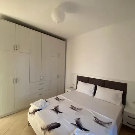 Hotel Guesthouese Estref *